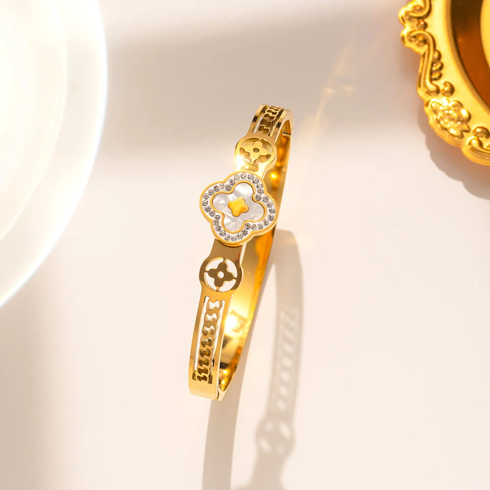 c9b2e6be2e8c6093564588542d10ba93