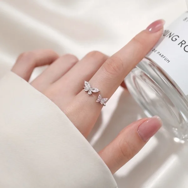 Δαχτυλίδι από ανοξείδωτο ατσάλι με πεταλούδες