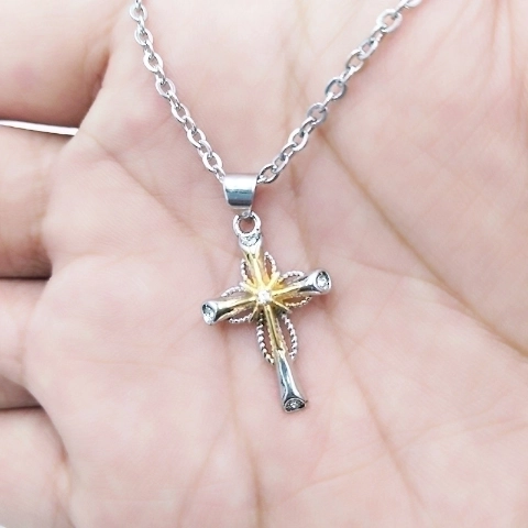 Χαριτωμένο γοτθικό κορεάτικο στυλ Σταυρός 304 κρεμαστά κολιέ από ανοξείδωτο ατσάλι Απόκριες Ημέρα του Παιδιού Εθνική Ημέρα