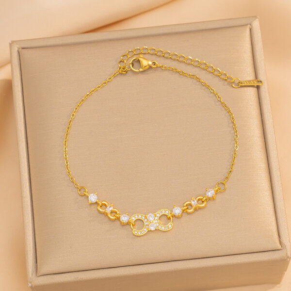 Μοντέρνο βραχιόλι επιχρυσωμένο και διπλό C ζιργκόν, υψηλής ποιότητας, με σχέδιο niche, εξαιρετικό